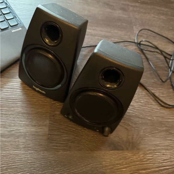 Desktop Bundle - Picture 4 of 4